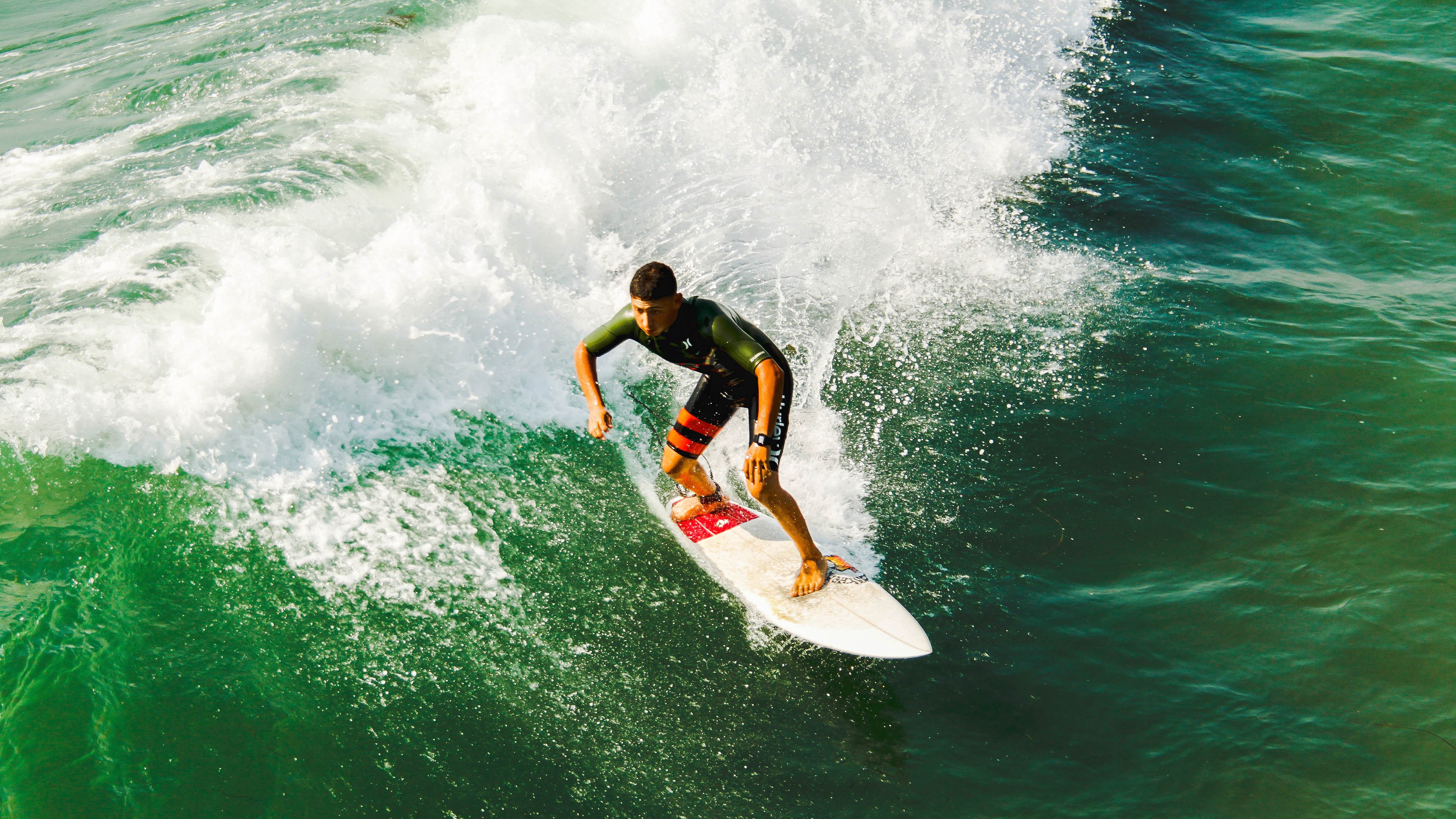 【极限速度科技】投球速度突破人类极限，令人振奋！，投球时速